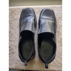 (Big) Boys Black Dress Shoes Slip-On ~ Like new Worn one time